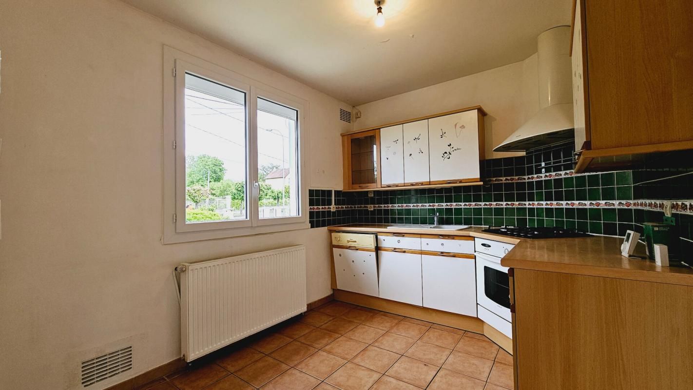 MEHUN-SUR-YEVRE MAISON 3 PIECES 60.5M² SOUS-SOL JARDIN 3