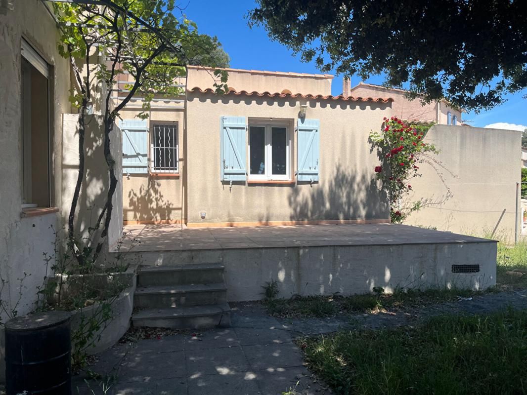 Maison individuelle -Martigues Escaillon -T4 100 m2 + Terrain 400M2 + Terrasse +garage