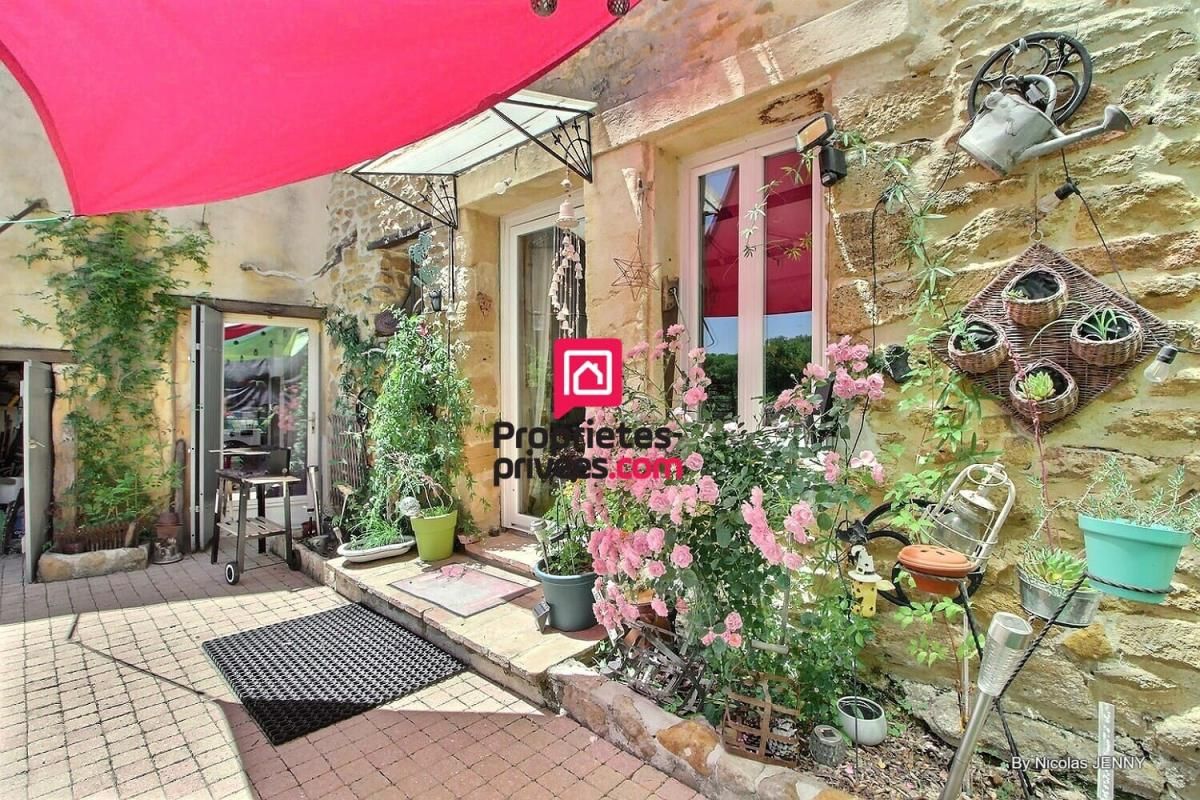 SUZE-LA-ROUSSE Mas restauré Suze La Rousse 5 pièces 175 m² + Studio 25 m² - 409 000 Euros - 1