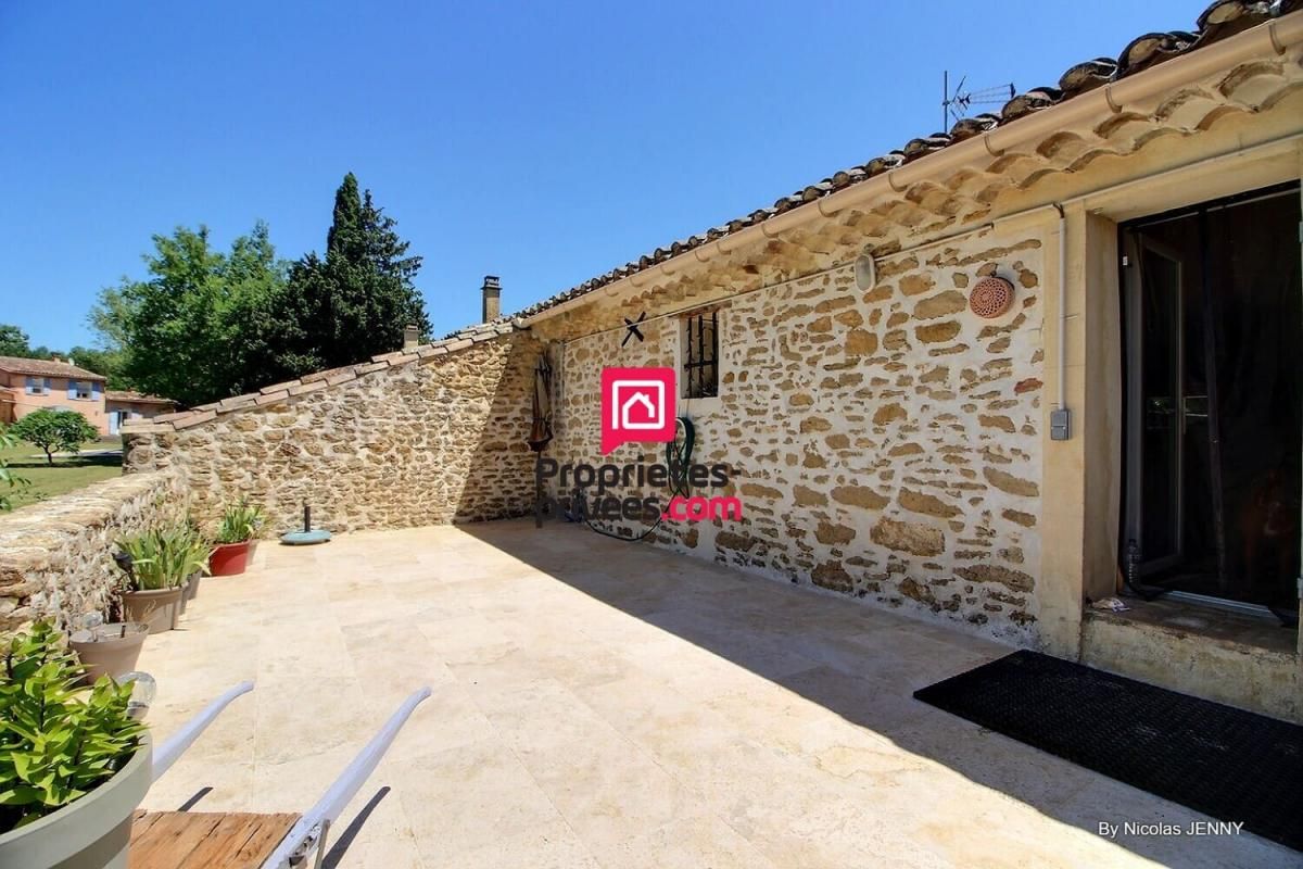 SUZE-LA-ROUSSE Mas restauré Suze La Rousse 5 pièces 175 m² + Studio 25 m² - 409 000 Euros - 3