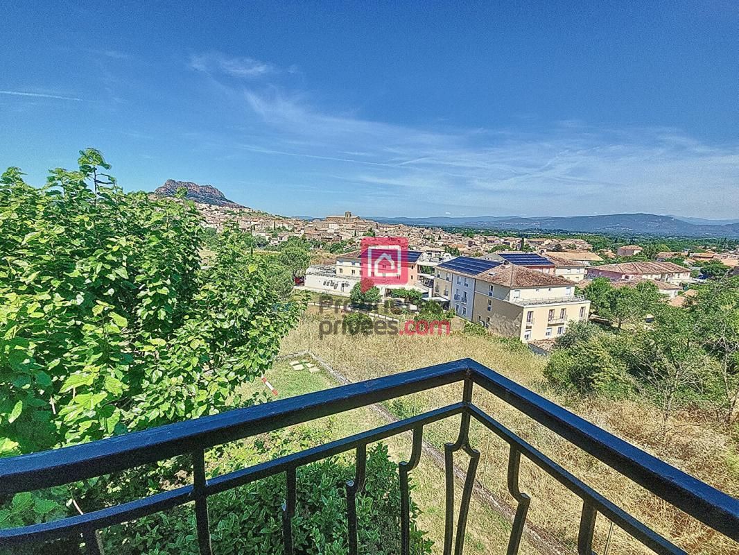 ROQUEBRUNE-SUR-ARGENS Villa Roquebrune-Sur-Argens 208 m2- Plusieurs habitations possibles ou grande maison familiale! 4