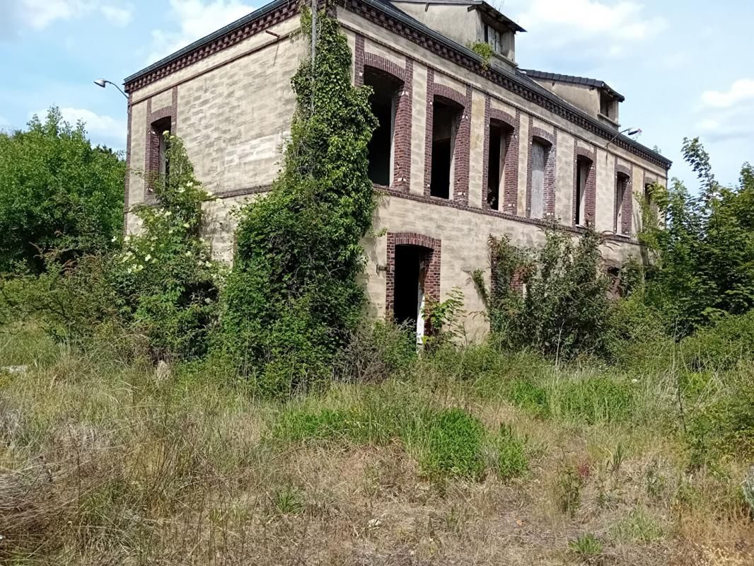 SAULNIERES Maison  250 m2 à rénover 1