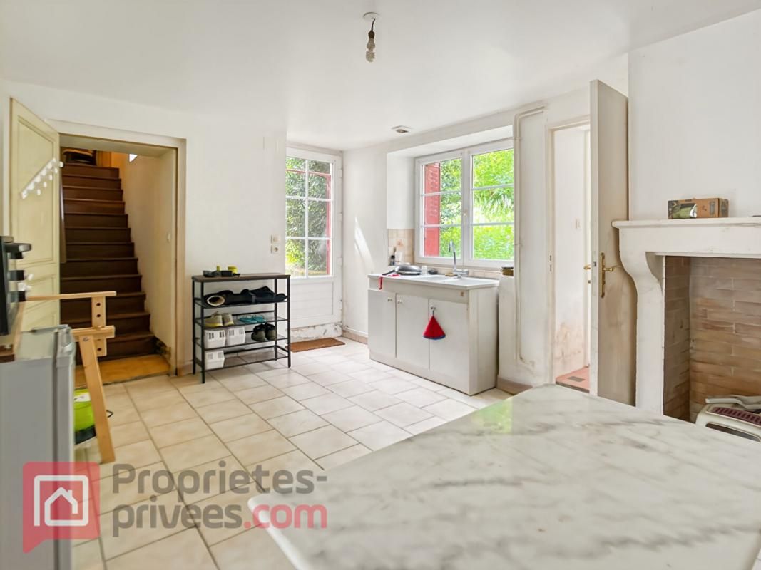 ASNIERES-SOUS-BOIS Maison Asnieres Sous Bois 3 pièces) 78 m2 3