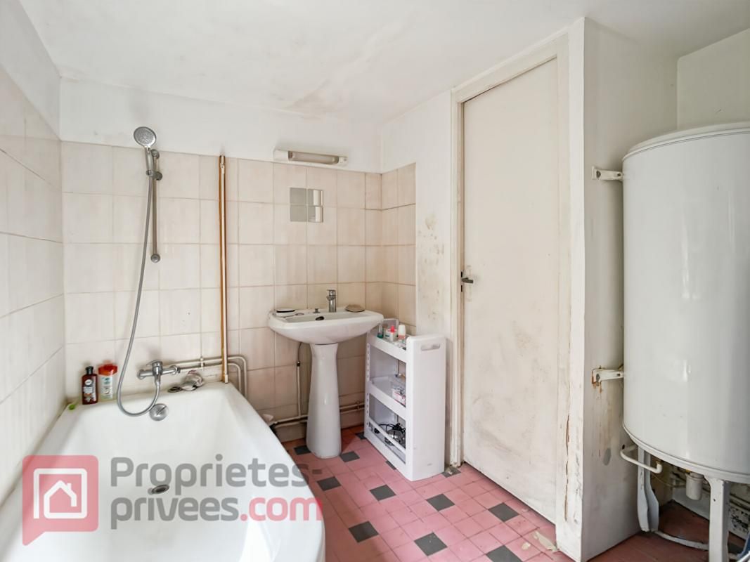 ASNIERES-SOUS-BOIS Maison Asnieres Sous Bois 3 pièces) 78 m2 4