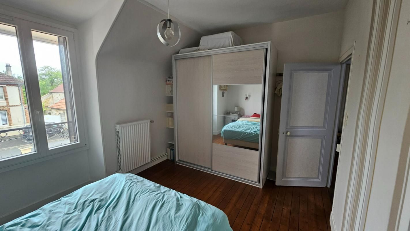 OIRY Maison Oiry 6 pièce(s) 135 m2 4