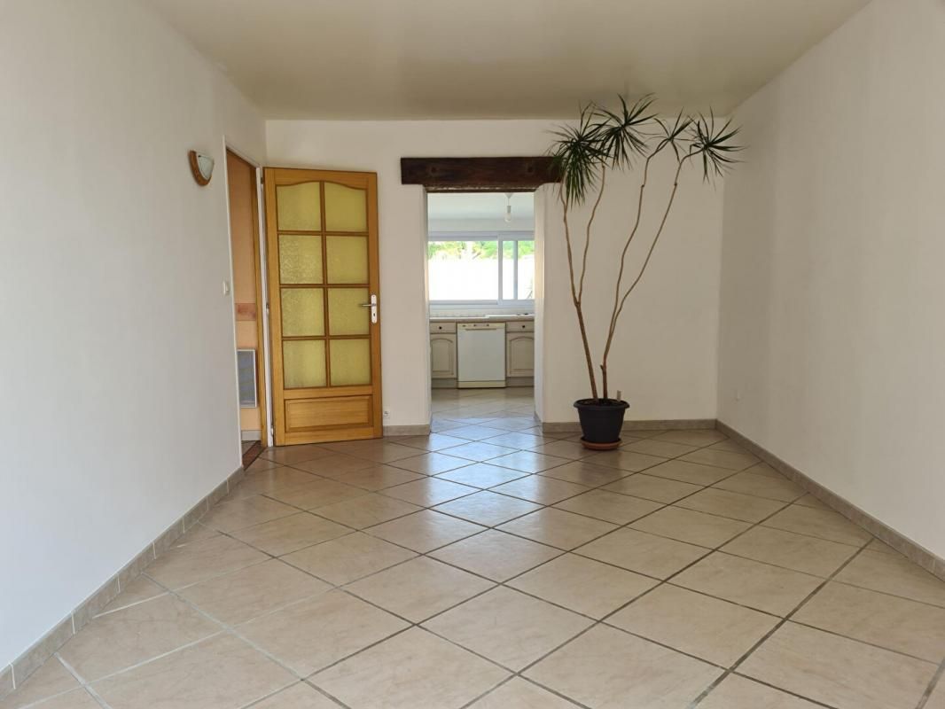 SAINT-HILAIRE-DE-VILLEFRANCHE Maison de 130m², 3 chambres à Saint-Hilaire-De-Villefranche 3