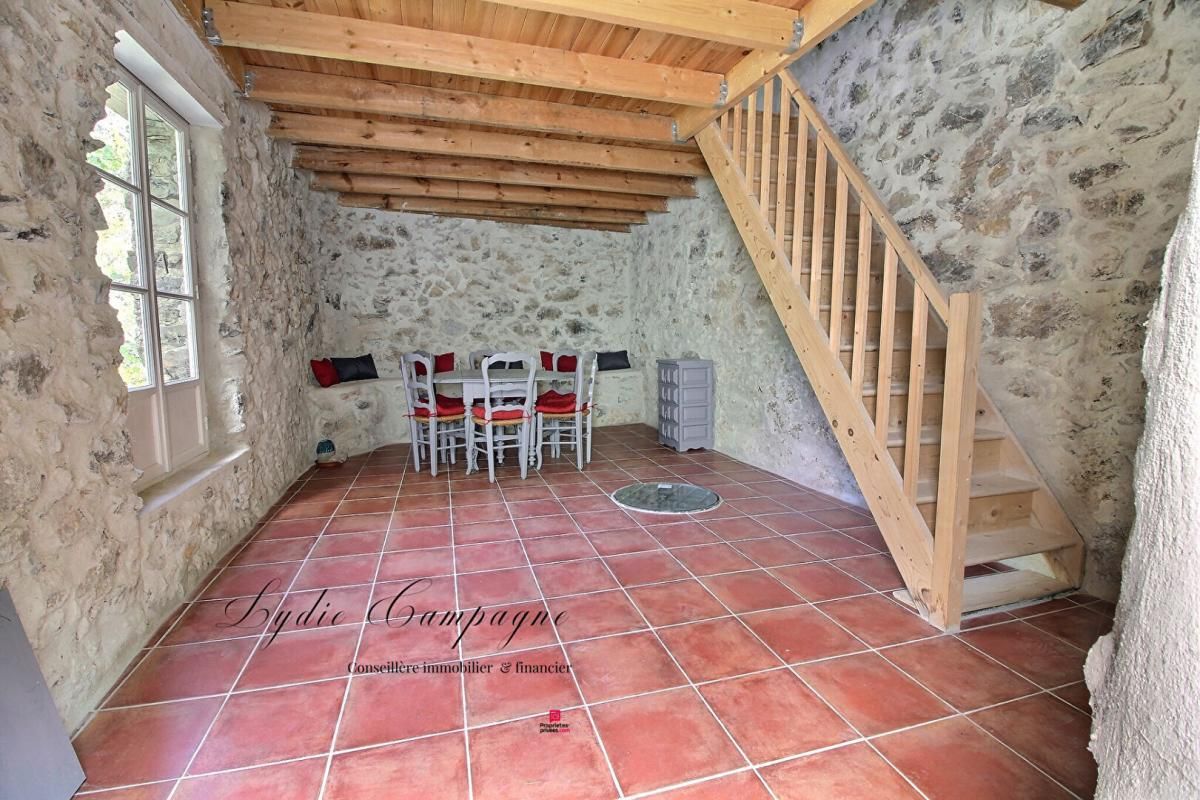 EMBRES-ET-CASTELMAURE Moulin Embres Et Castelmaure 3 pièce(s) 75 m2 2