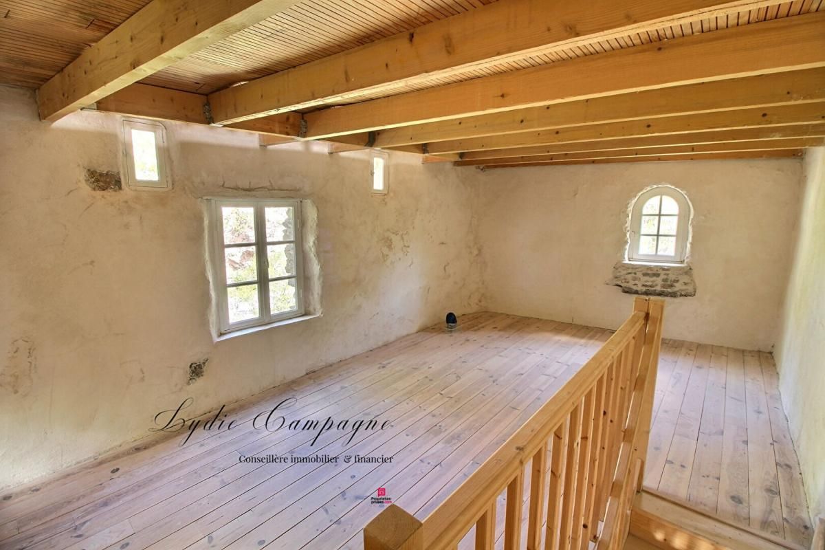EMBRES-ET-CASTELMAURE Moulin Embres Et Castelmaure 3 pièce(s) 75 m2 4