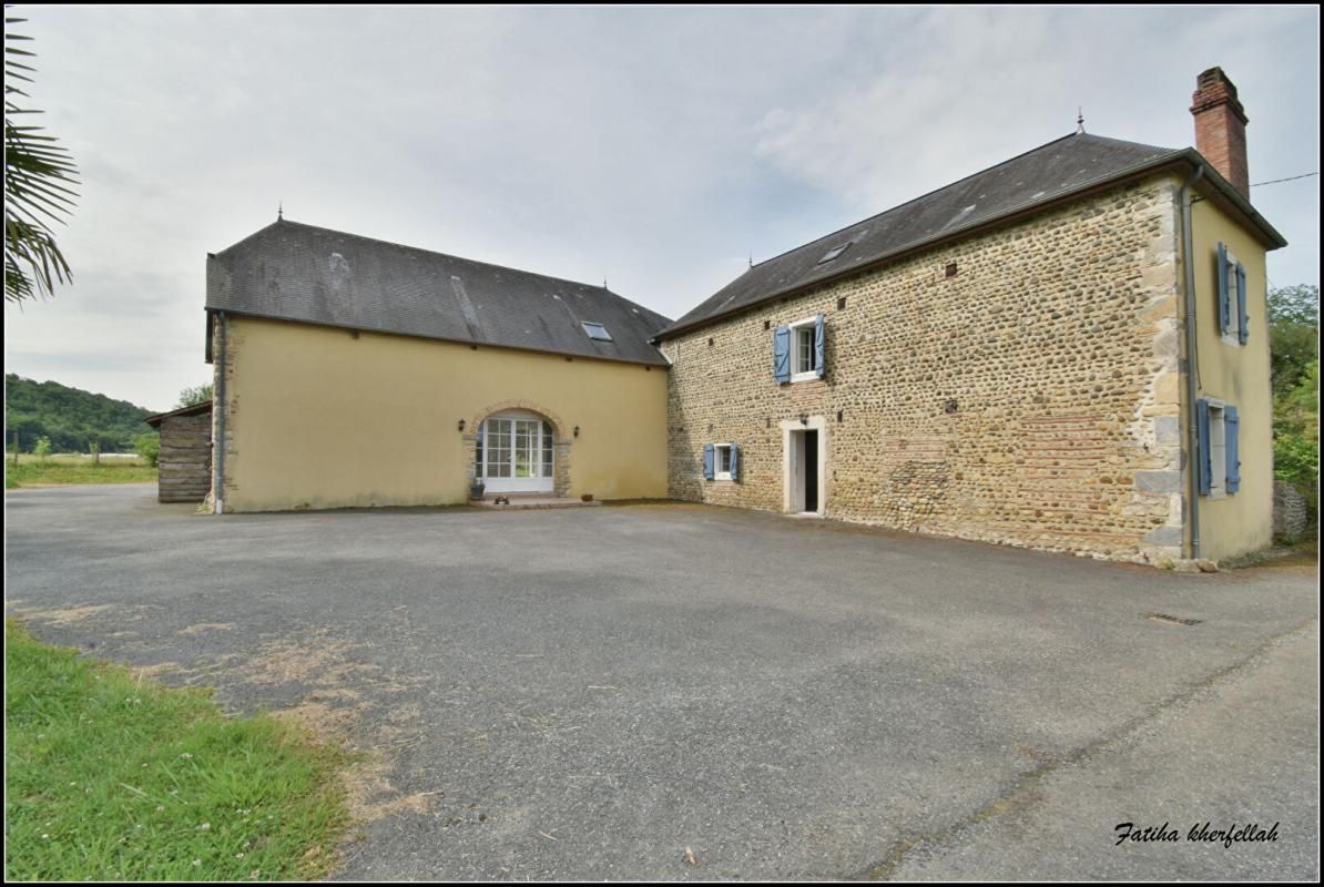MONEIN MONEIN - MAISON BEARNAISE 203 m² HABITABLE 2