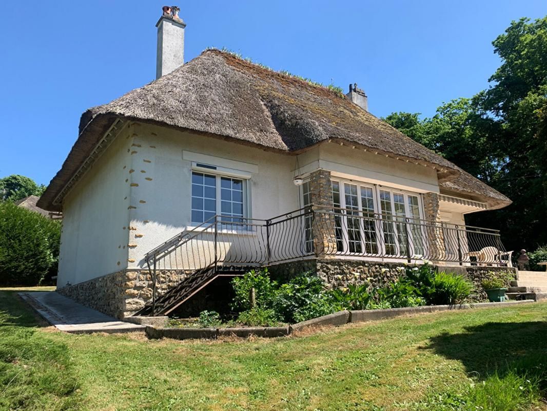 Maison 99 m2 avec sous sol et grand ardin arboré