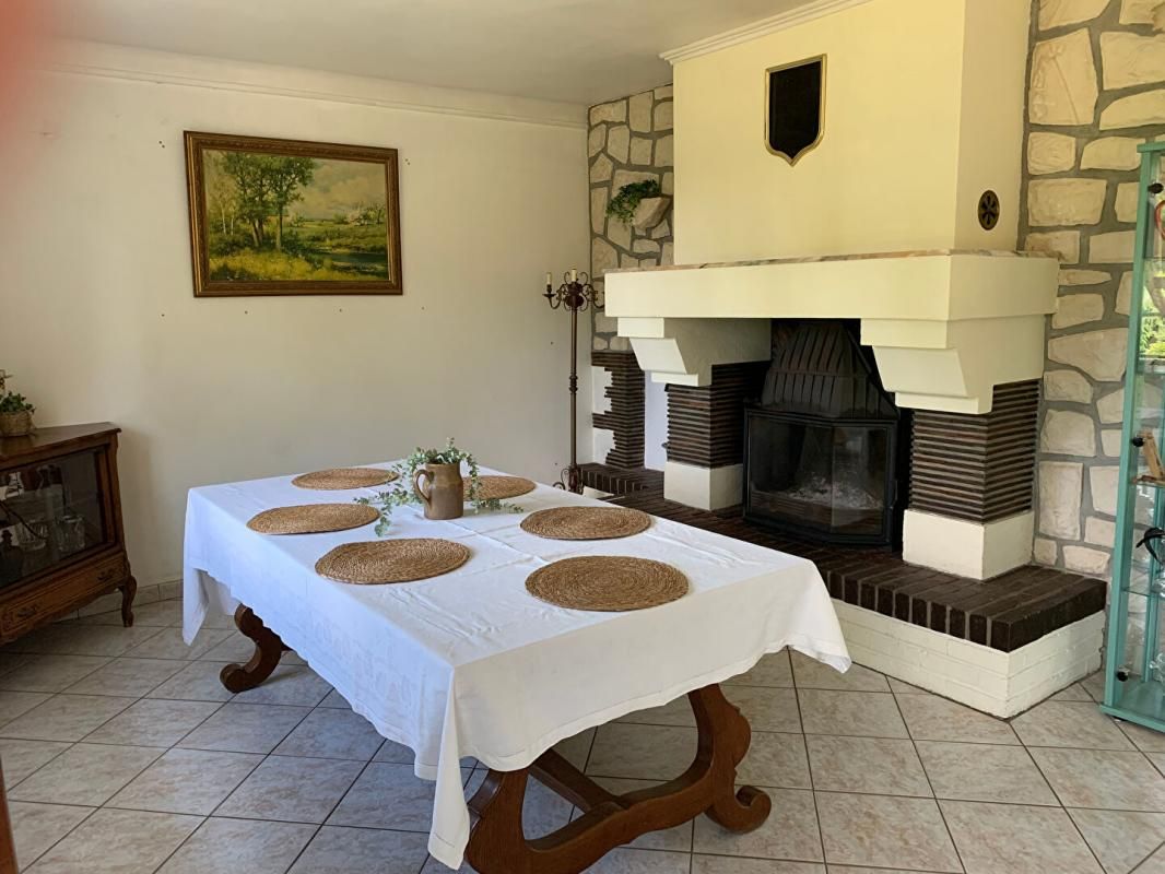 SAINT-AUBIN-LE-VERTUEUX Maison 99 m2 avec sous sol et grand ardin arboré 4