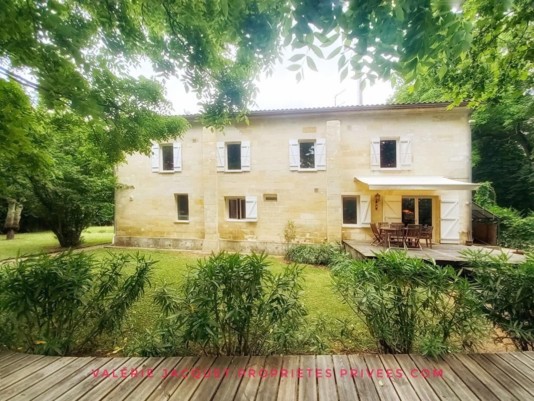 Maison 5 pièce(s) 160 m2 à15 mn de Libourne