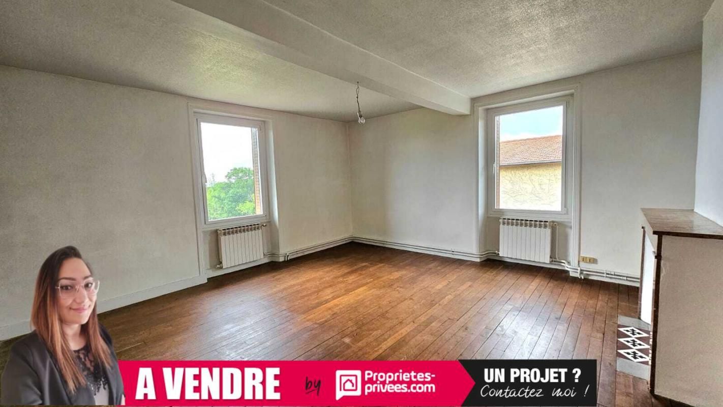 BUSSY-ALBIEUX Corps de ferme avec dépendances - 6 pièce(s) 164 m2 - Fort potentiel à 1h de Lyon 3