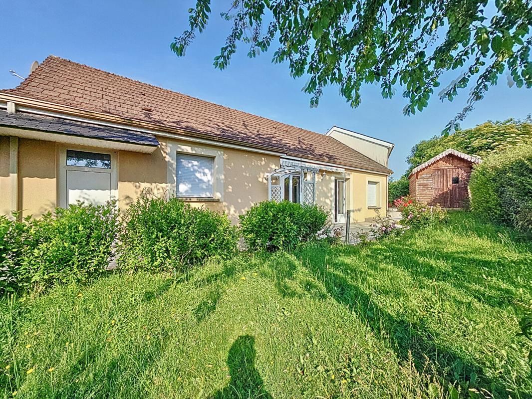 ALENCON Maison Alencon 7 pièce(s) 140 m2 1