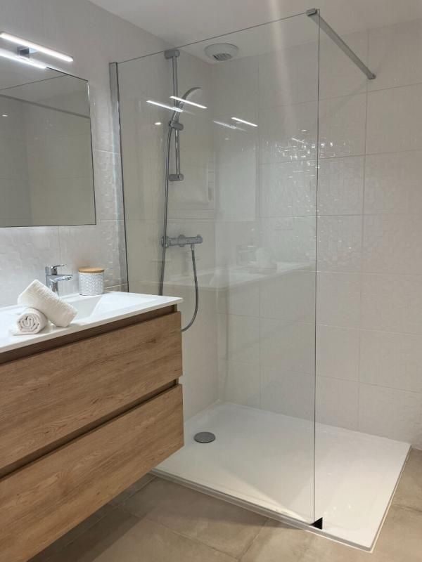 FREJUS Fréjus-appartement 2 pièces 35m2, double parkings sous-sol 3