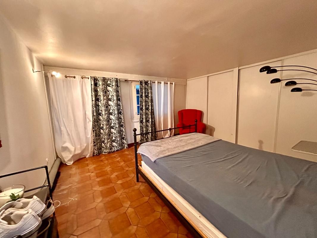 SAINT-ASTIER A vendre, à SAINT-ASTIER 24110 maison 190m² 4