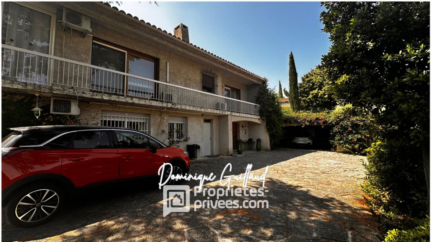 Nîmes-Secteur Justices Vieilles-Sophoras-Calme-Villa 7 pièces