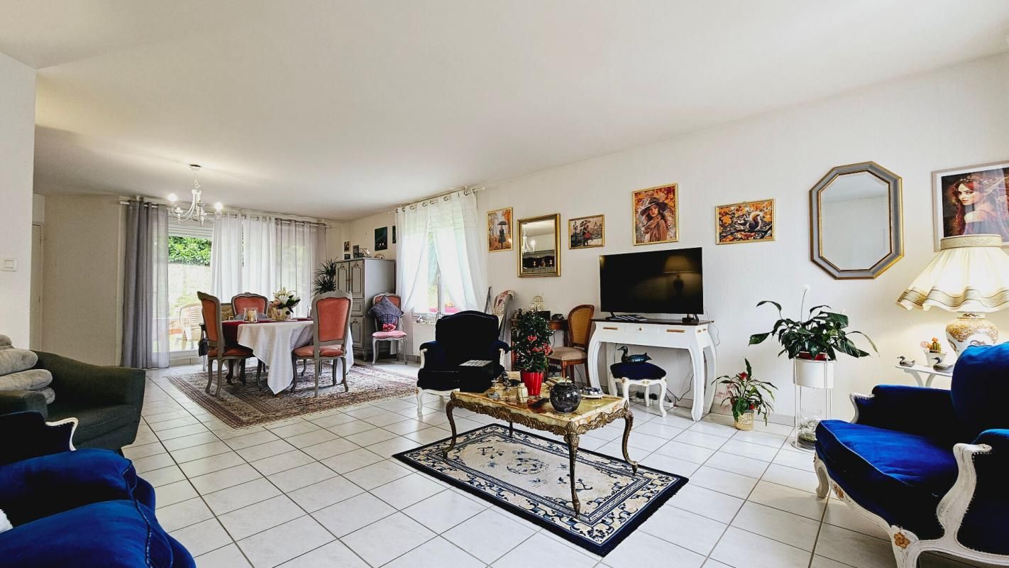 BOURGES BOURGES MAISON 125M² 5 PIECES 4 CHAMBRES SOUS-SOL JARDIN 2