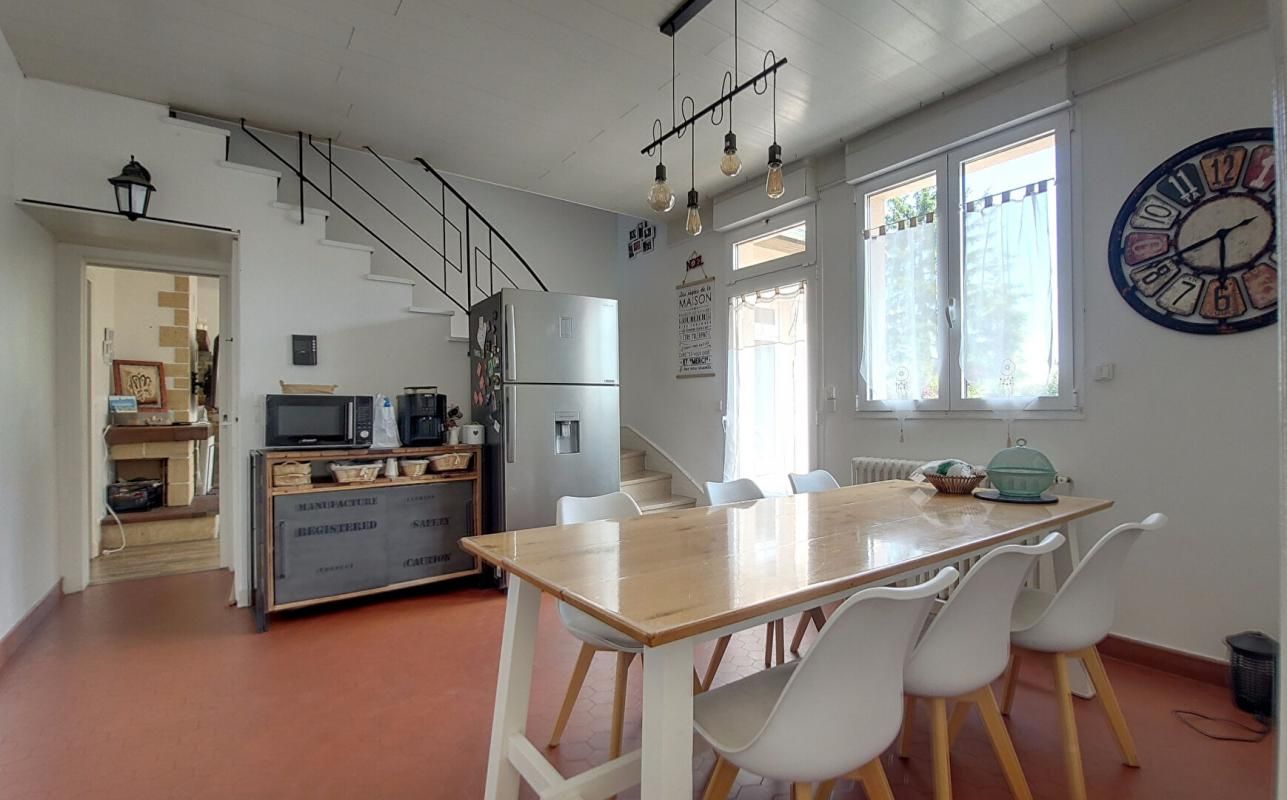 VARENNES-JARCY Demeure de Prestige- Varenne Jarcy - 7 pièces- 237 m² 3