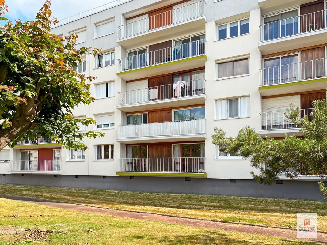 LAVAL Appartement Laval 5 pièce(s) 90.37 m2 2