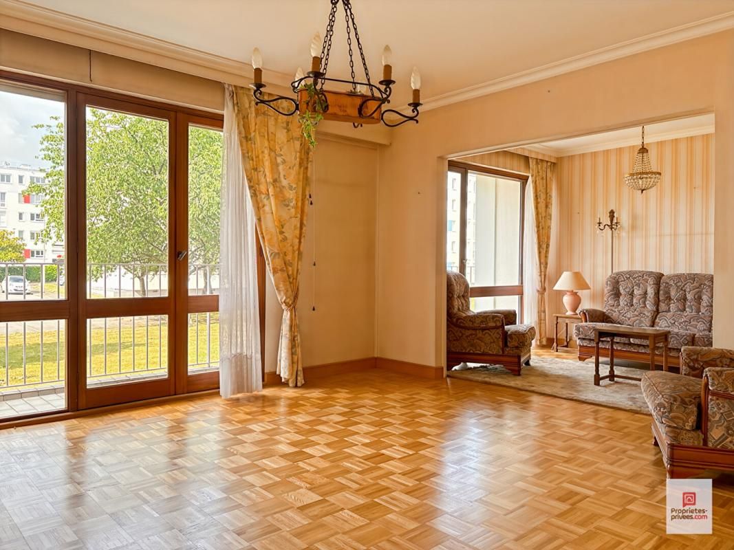 LAVAL Appartement Laval 5 pièce(s) 90.37 m2 3