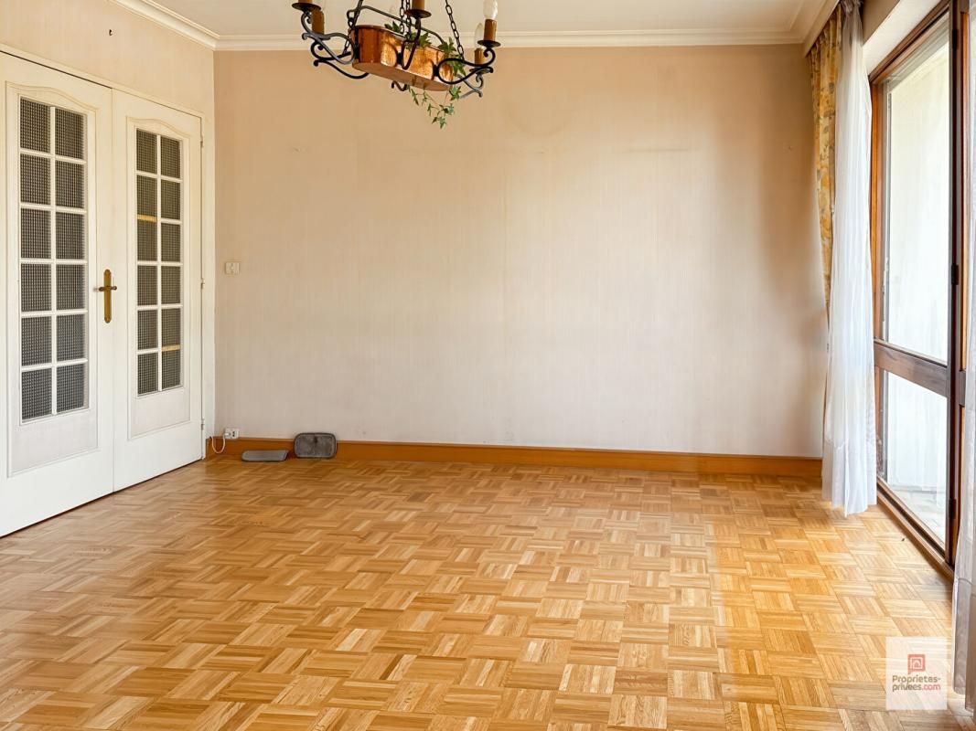 LAVAL Appartement Laval 5 pièce(s) 90.37 m2 4
