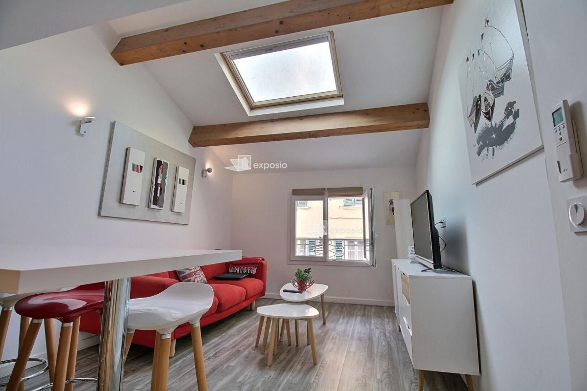Appartement 3 pièces au coeur du Port de Sanary 52 m²