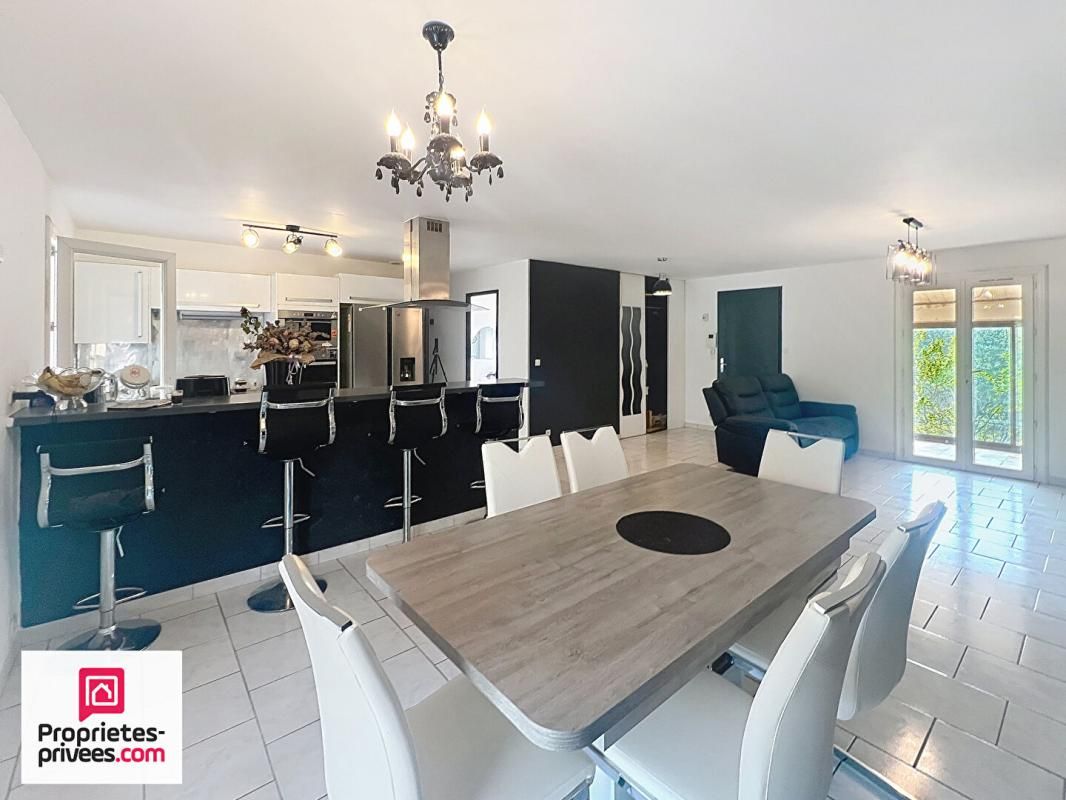 RIANS RIANS Villa T4/5 sur 1500 m² au calme à pied du village 2