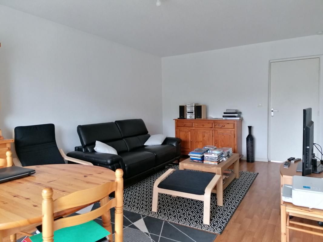 Appartement Plescop 4 pièce(s) 61 m2