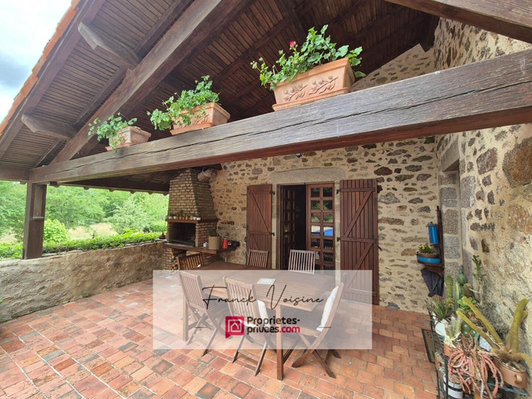 A VENDRE Maison de caractère à Sèvremont sur une parcelle de 3500 m2 env