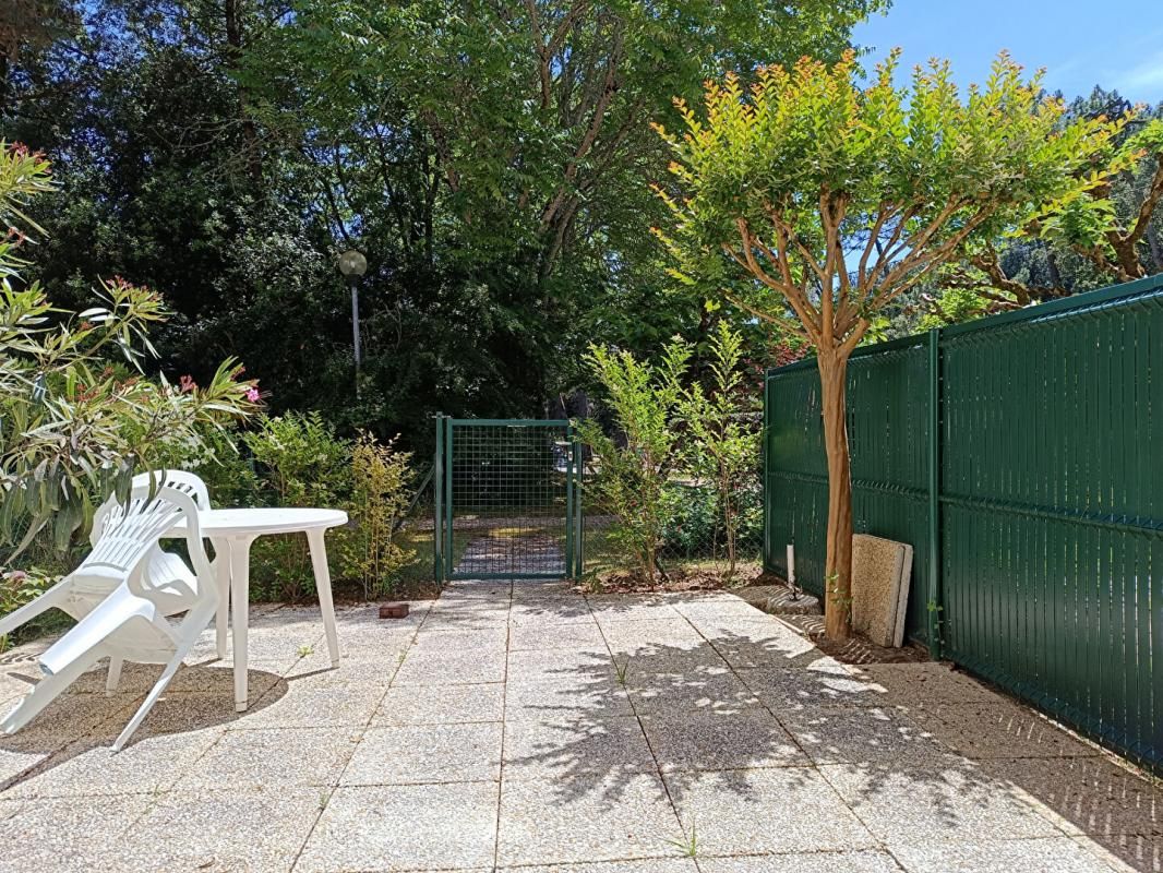 SAINT-GEORGES-DE-DIDONNE Appartement rez de jardin Saint Georges De Didonne T2 3