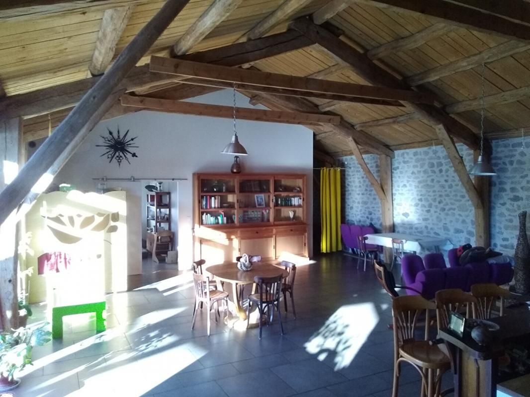 LANGOGNE Maison proche Langogne 7 pièce(s) 220 m2 3