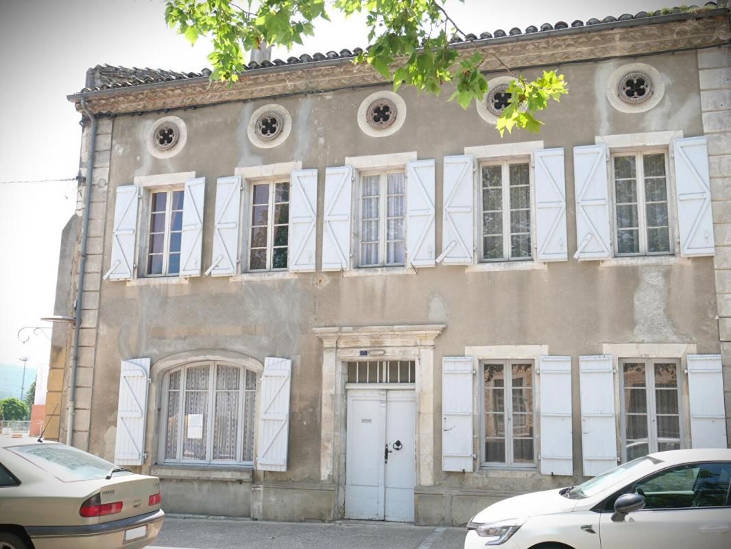 MARTRES-TOLOSANE Maison bourgeoise 208 m2 avec annexe, garage et jardin 1