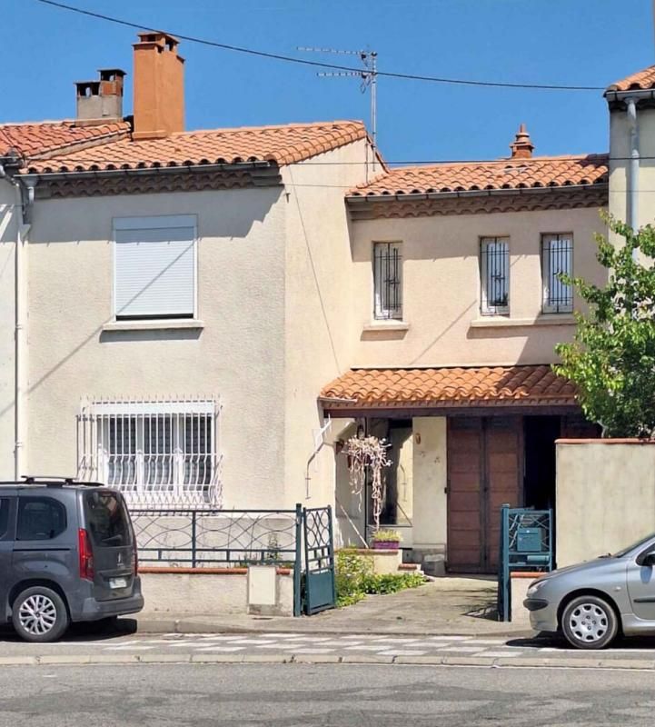 Maison Carcassonne proche cité médiévale avec grand garage et jardin
