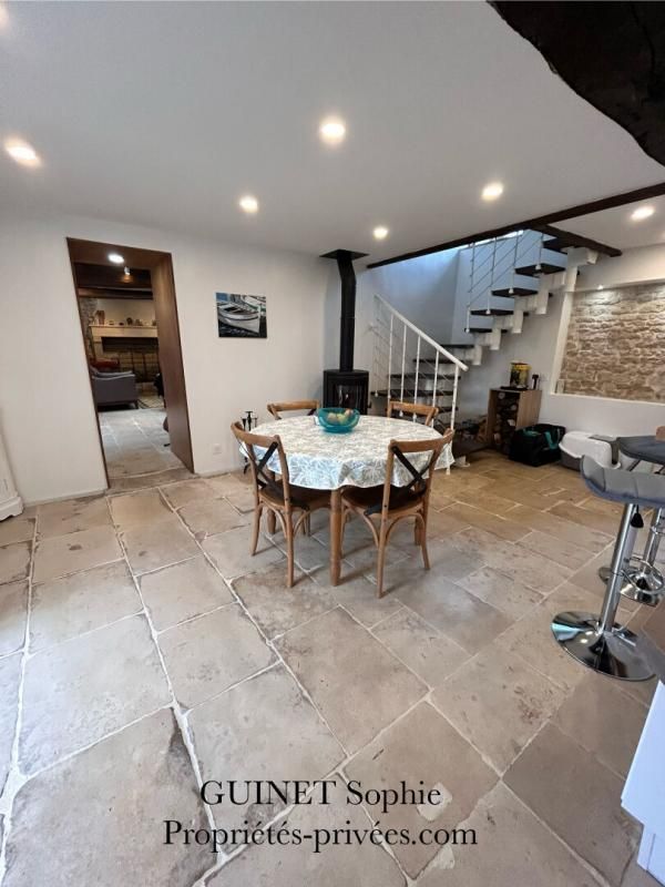 DOIX Maison Doix Les Fontaines 7 pièce(s) 200 m2 4