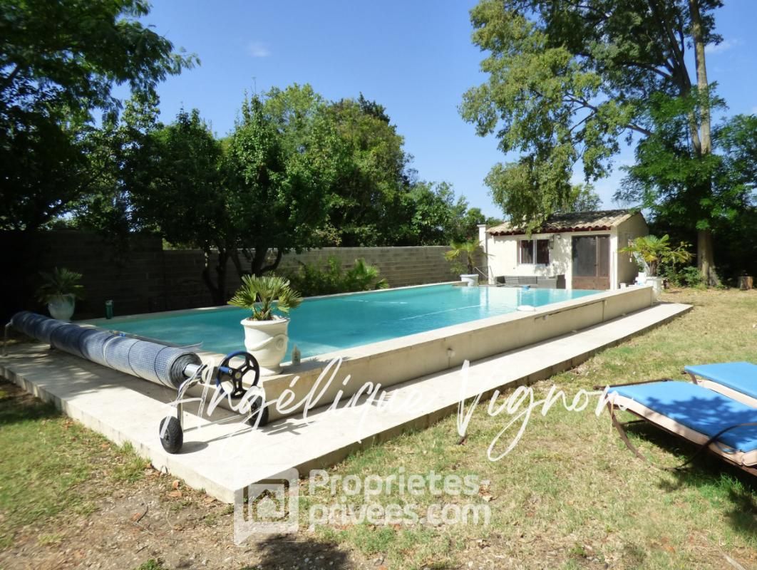 AVIGNON Appartement d'exception dans  Château  avec piscine  399 000 2