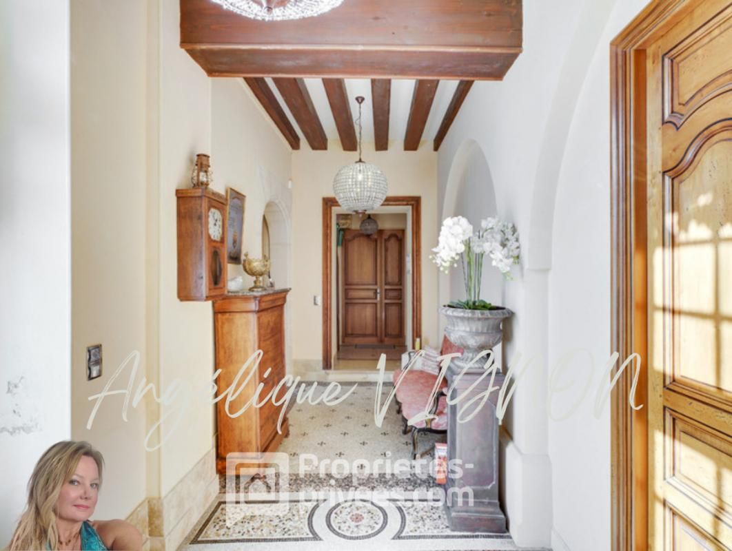 AVIGNON Appartement d'exception dans  Château  avec piscine  399 000 3