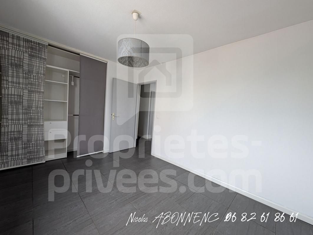 ECHIROLLES Appartement Echirolles 2 pièce(s) 52 m2 4