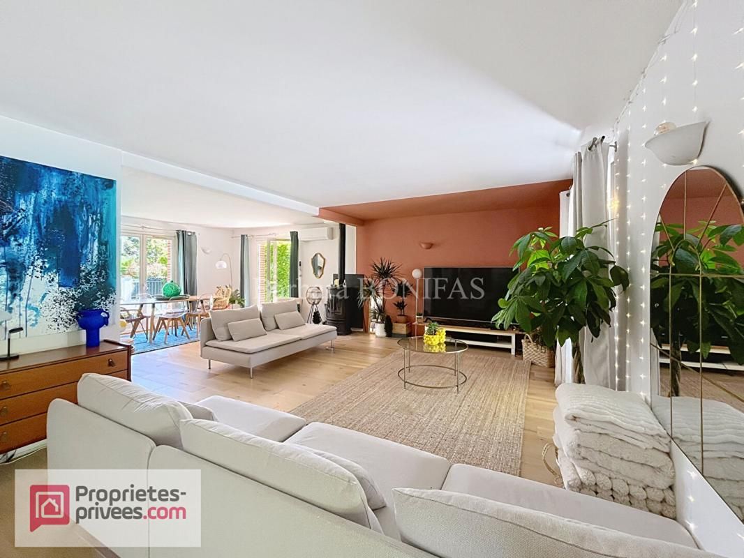 SAINT-SULPICE-LA-POINTE Maison familiale 6 pièces 202m2 3