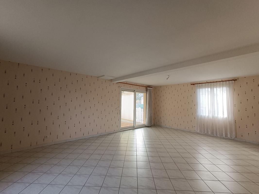 FLINS-SUR-SEINE Maison Flins Sur Seine 5 pièce(s) 161 m2 2