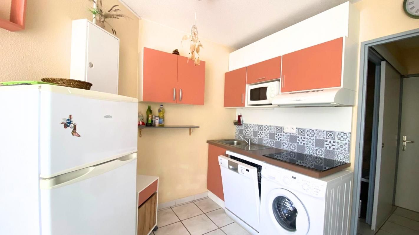 SAINT-CYPRIEN Appartement Idéalement Situé à Deux Pas de la Plage 3