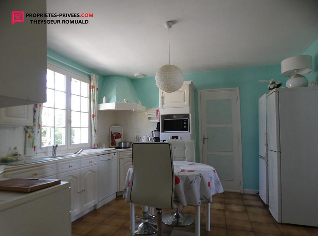 LA SELLE-SUR-LE-BIED Maison La Selle Sur Le Bied 6 pièce(s) 146 m2 4