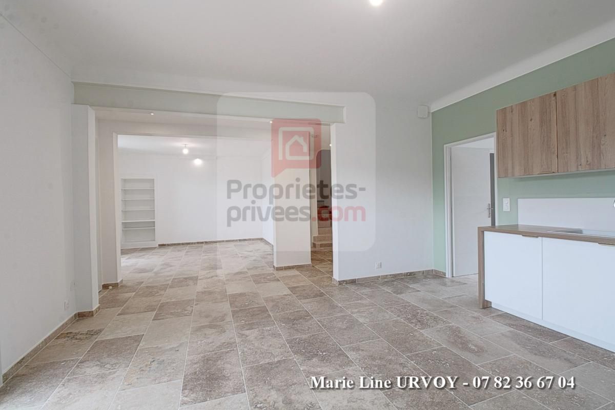 SAINT-REMY-DE-PROVENCE Maison de village rénovée 151 m² - 5 chambres - terrasse - cours et parking 3