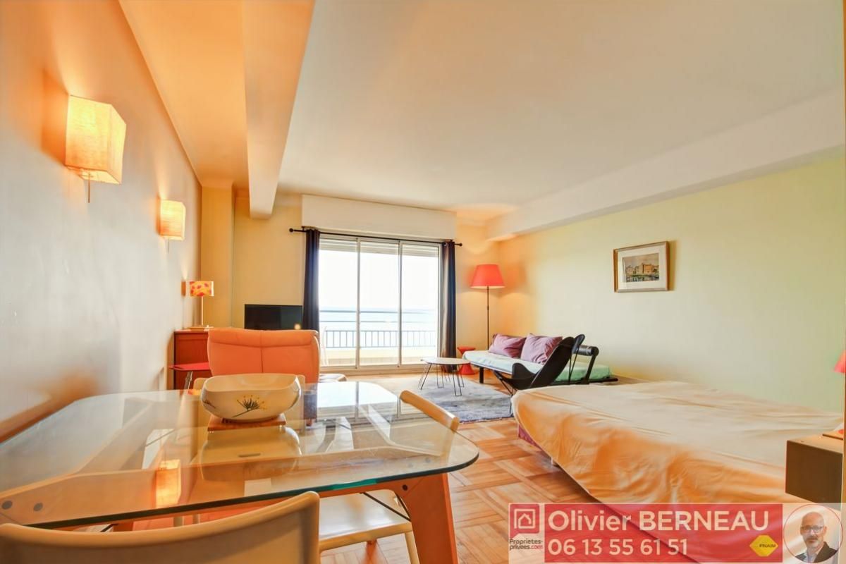 SAINT-JEAN-DE-LUZ Appartement Saint Jean De Luz 1 pièce(s) 40 m2 - Vue front de mer panoramique 4