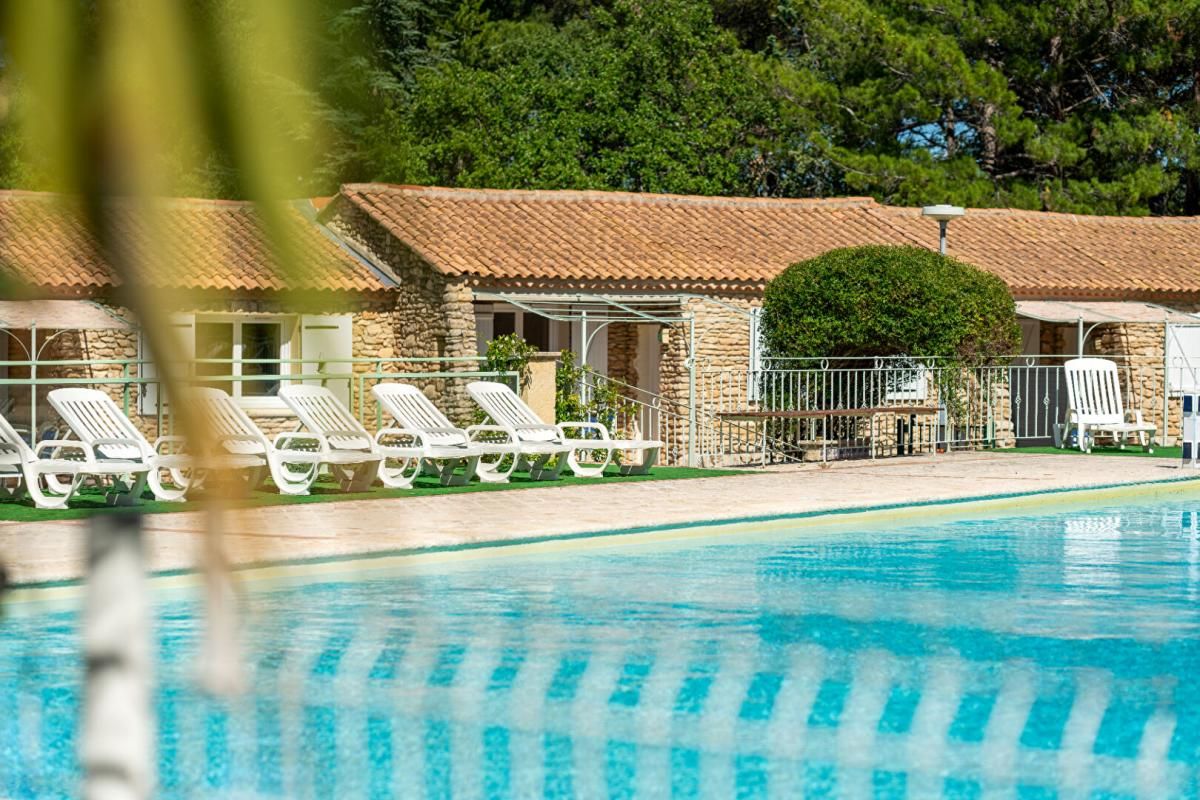 LA ROQUE-SUR-PERNES Maison La Roque Sur Pernes 2 pièce(s) 180 000 2