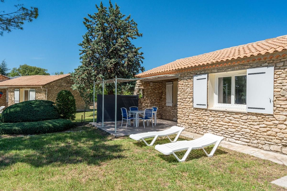 LA ROQUE-SUR-PERNES Maison La Roque Sur Pernes 2 pièce(s) 180 000 4
