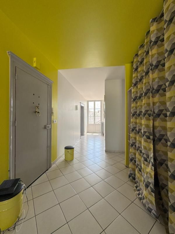 SAUMUR EXCLUSIVITE A VENDRE 49000 SAUMUR Appartement 3 pièces 82 m² balcon 2