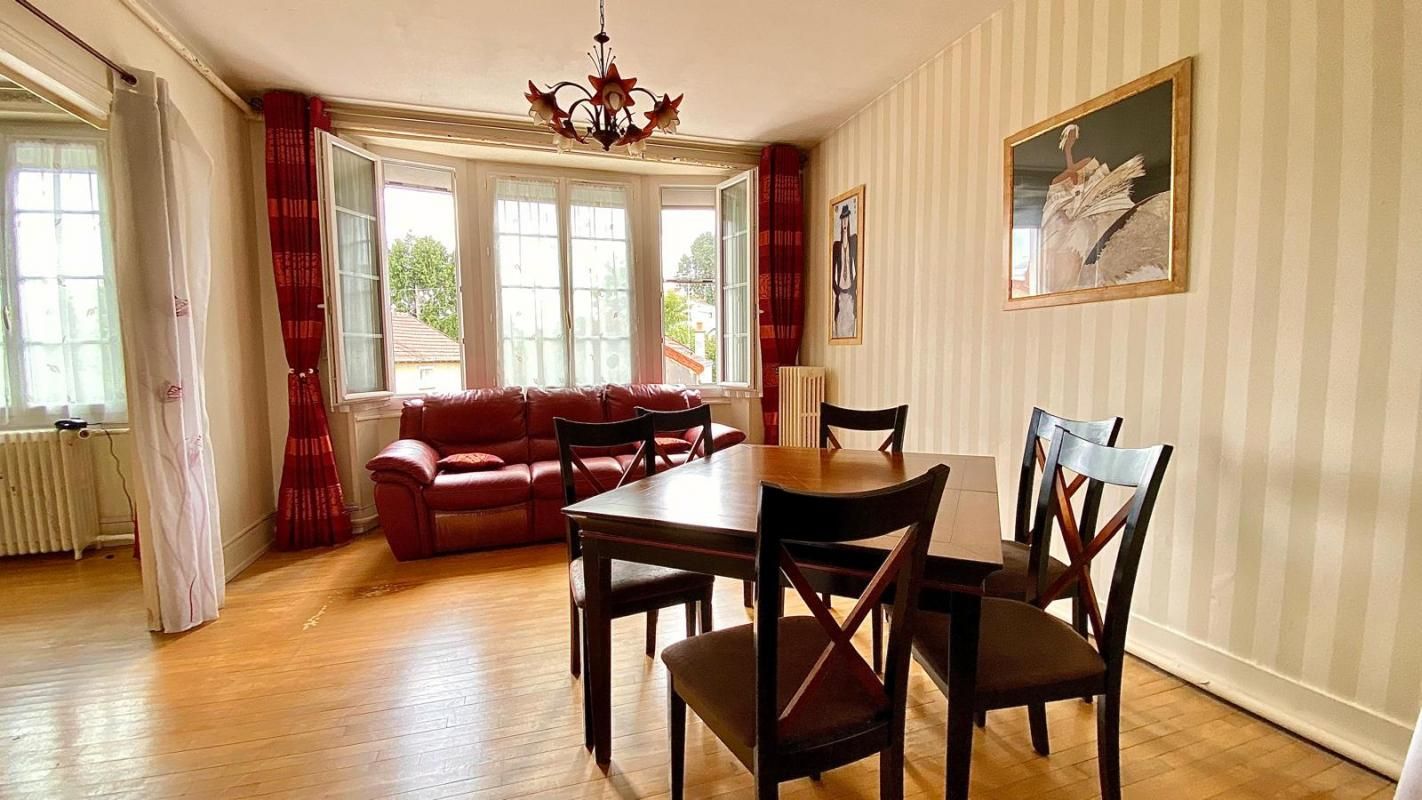 NEVERS Appartement T3 à l'étage d'une Maison 82 m2 3