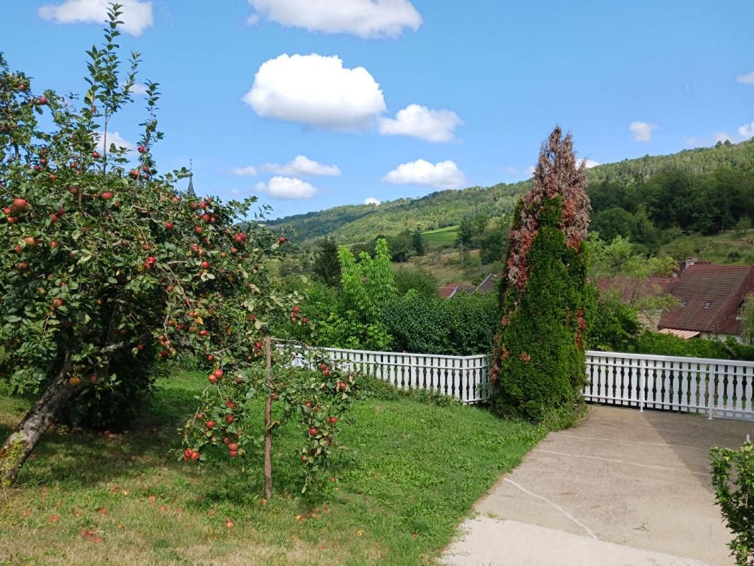 MACORNAY Maison Lons Le Saunier 6 pièce(s) 112 m2 2