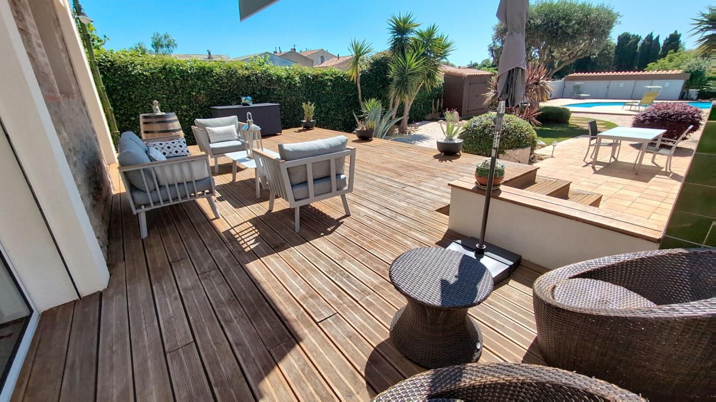 POLLESTRES MAS authentique en pierre - Revisité en type LOFT - Piscine - Haut standing - 4 chambres ( 3 suites) - Surface 256 M² . 7 Kilomètres de PERPIGNAN ( 66 000 ) 3